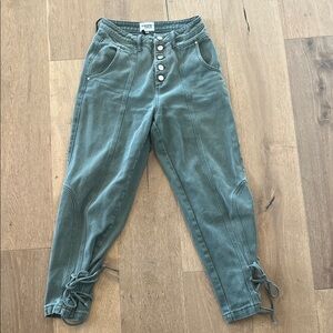 Vero Moda Olive Green High-Rise Button Front Ankle Jeans